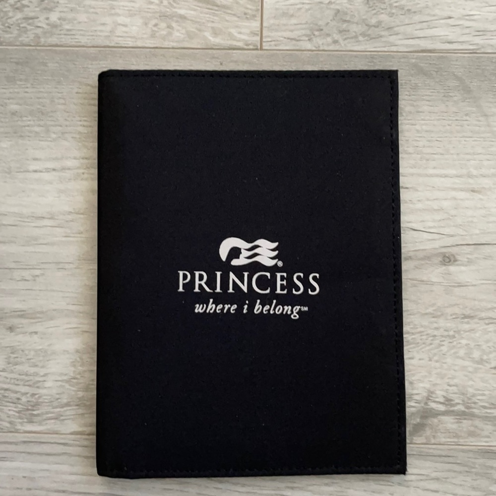Princess cruises travel wallet new